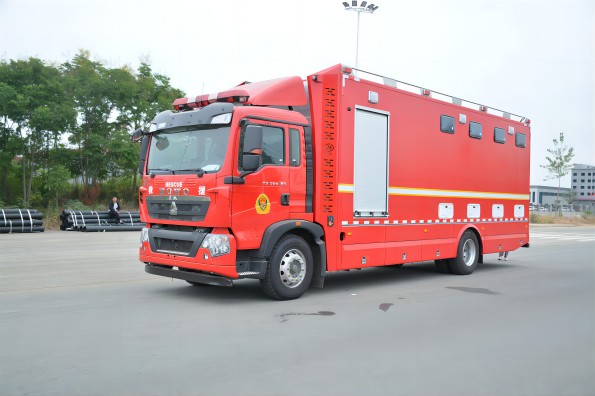 1704353106109812.jpg 廁所車JDF5180XCSZ609(1).jpg