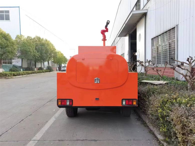 1724740103132920.jpg 五十鈴四驅(qū)皮卡供水車08.jpg